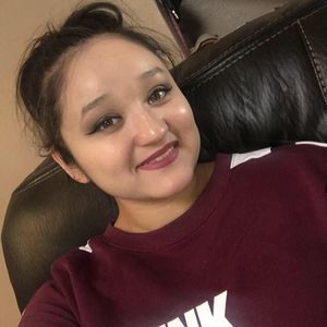 Meet your Posher, Carolina